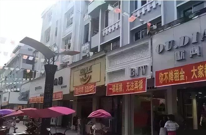 ：死的不是实体店是20年不变的经营脑九游会J9实体不行了？人民日报表态(图17)