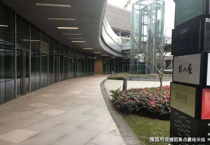 盘欢迎您-小区环境-户型-价格-地址-楼盘详情-周边配套-售楼处电话-交房时间j9九游会网址是什么兰香湖贰号(售楼处)网站-兰香湖贰号销售中心(营销中心)楼(图12)