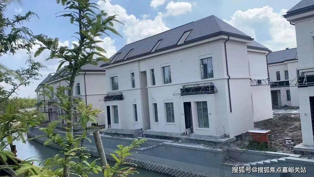 盘欢迎您-小区环境-户型-价格-地址-楼盘详情-周边配套-售楼处电话-交房时间j9九游会网址是什么兰香湖贰号(售楼处)网站-兰香湖贰号销售中心(营销中心)楼(图17)